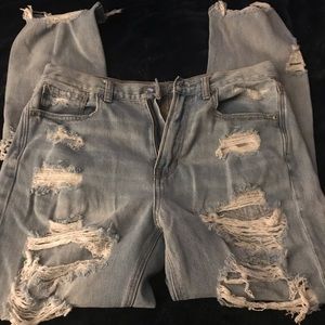 Women’s mom jean crop
